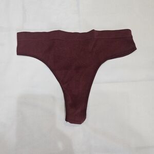 Lot With 4 Women's Ribbed Thong Panties NWT. Sz L